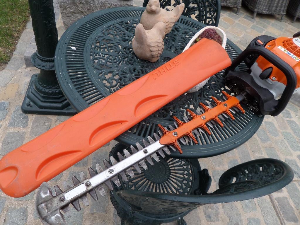 Heggenschaar van Stihl type HS82R(nieuwe type), Tuin en Terras, Ophalen, Gebruikt, Benzine, Stihl