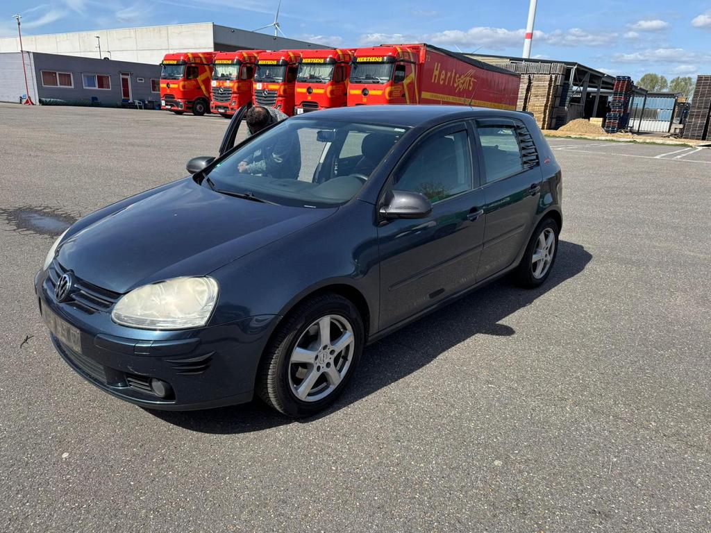 VW Golf 5 1.6 Sport Leder Camera | Navigatie | Topstaat!, Autos, Volkswagen, Cuir, Achat, Euro 4, Caméra de recul
