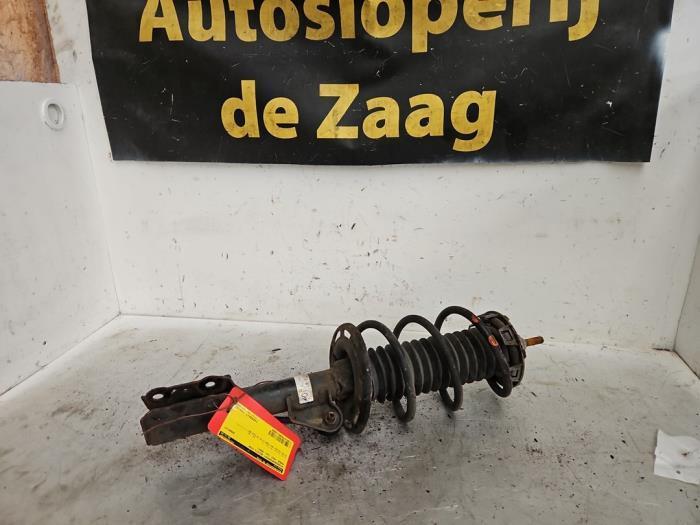 Schokdemperpoot rechts-voor van een Honda Jazz, Auto-onderdelen, Ophanging en Onderstel, Honda, Gebruikt, 3 maanden garantie, Ophalen of Verzenden