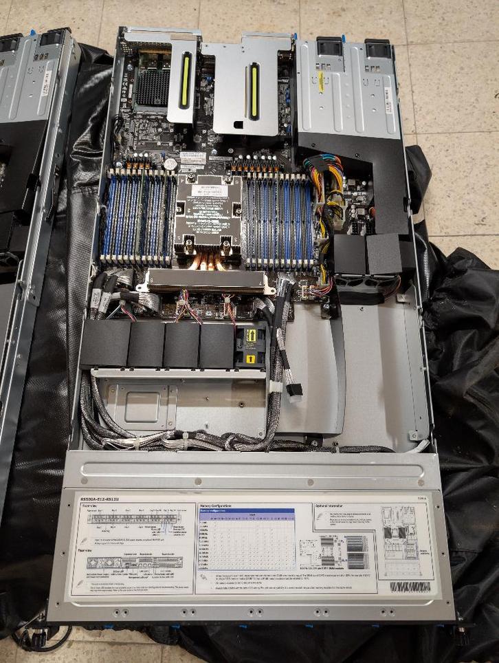 ASUS RS500A-E12-RS12U — AMD EPYC 7282 (16C/32T) - 64 GB ENZ, Computers en Software, Servers, Zo goed als nieuw, 4 Ghz of meer