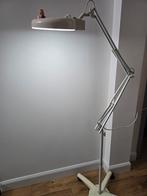 Velleman lampe loupe sur pied à roulettes - 5 dioptries, Enlèvement, Utilisé, Lampe loupe