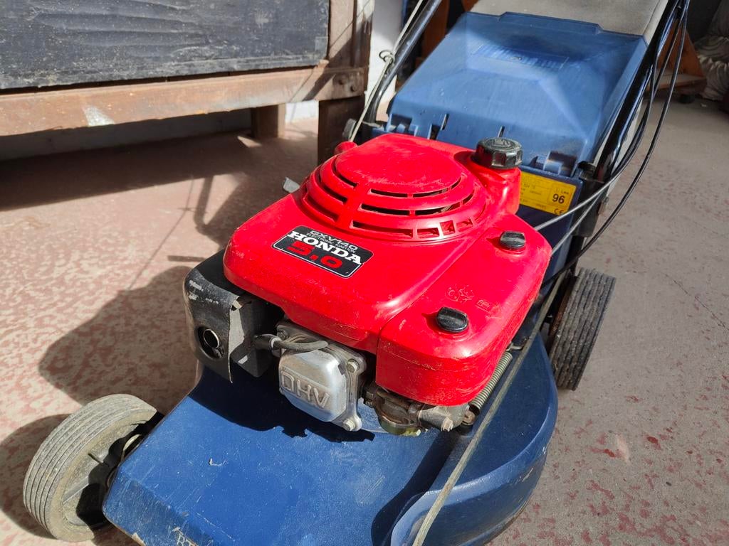 Tondeuse à essence avec Honda GVX 140, Jardin & Terrasse, Tondeuses à gazon, Enlèvement