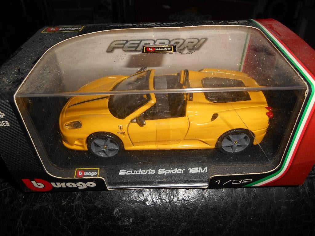 Burago 1/32 Ferrari Scuderia Spider 16M, Enlèvement ou Envoi