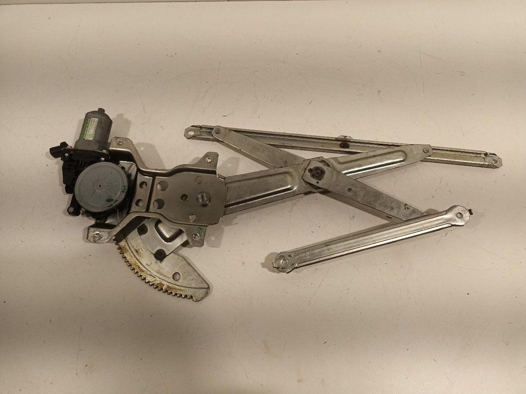 Raammechaniek elektrisch rechts voor Suzuki Alto, Onderdelen@venauto.nl, Van der Ven Autorecycling B.V., Gebruikt, Ettenseweg 76, 4706 PB Roosendaal, The Netherlands