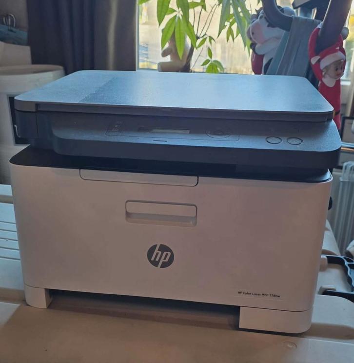HP kleurenlaserprinter, Computers en Software, Printers, Zo goed als nieuw, Printer, Laserprinter, Kleur printen, Kopieren, Scannen