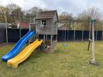 Houten speelhuis met schommel, Kinderen en Baby's, Speelgoed | Buiten | Speeltoestellen, Ophalen, Gebruikt, Schommel, Aanbouwonderdeel