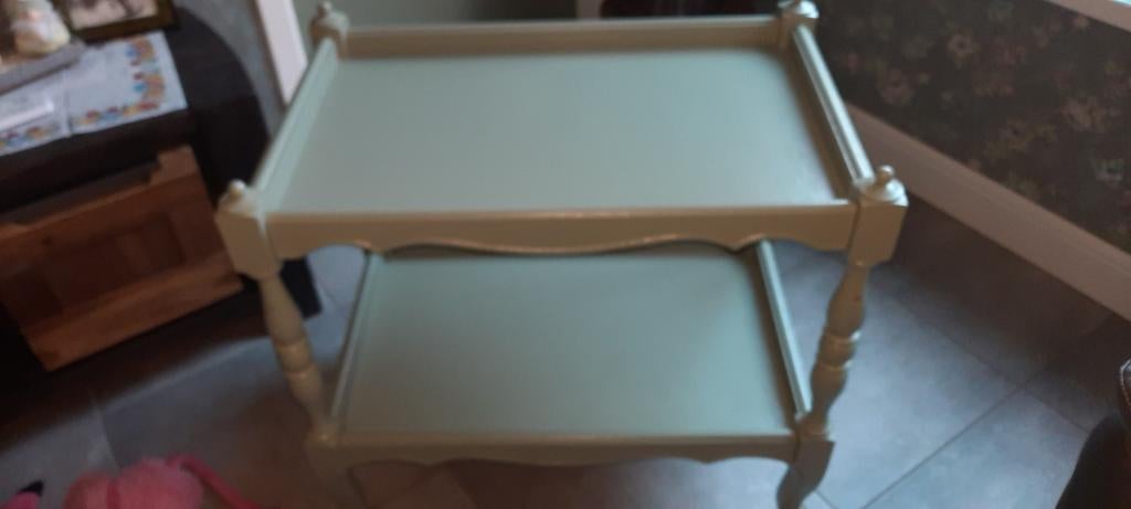 Oud serveer tafeltje, Ophalen