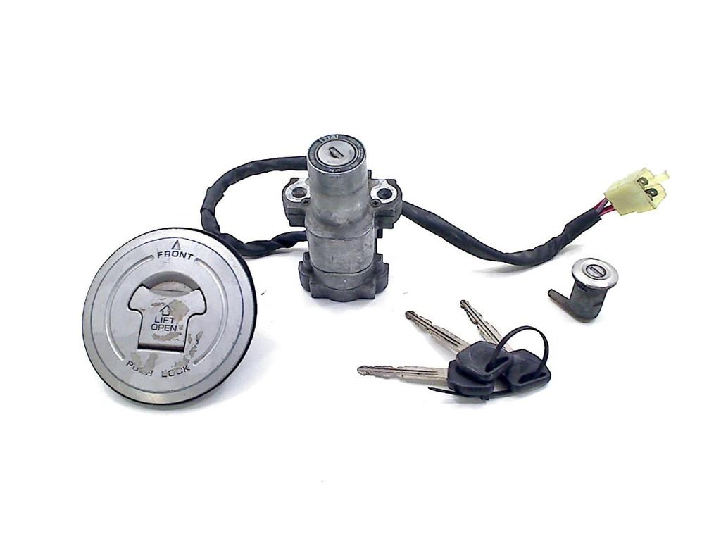 ENSEMBLE DE VERROU ET CYLINDRE DE PORTES Honda, Dhr. S. di Majo, Utilisé, Info@cama-motorparts.nl, P.J. Troelstraweg 8 8
3144 CX  MAASSLUIS, NL