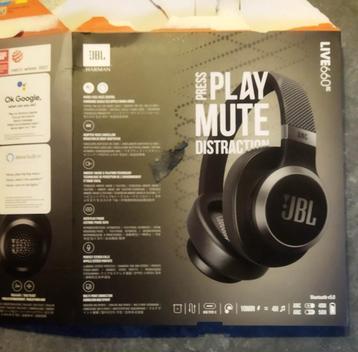 Defecte JBL live660nc Headphone bluetooth  beschikbaar voor biedingen