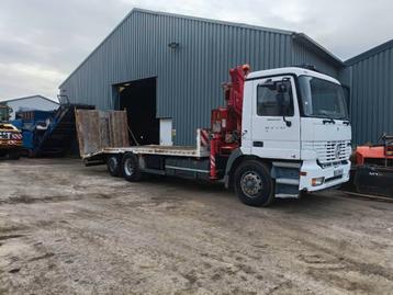 Mercedes-Benz actros truck with hydraulic winch, crane and r beschikbaar voor biedingen