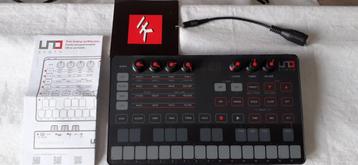 IK Multimedia UNO SYNTH beschikbaar voor biedingen