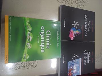 Livre première année de medecine  beschikbaar voor biedingen