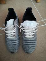 Adidas lichtgewicht gespikkelde grijze schoenen maat 43,5, Kleding | Heren, Schoenen, Ophalen, Overige kleuren, Zo goed als nieuw