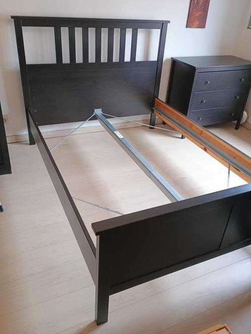 Hemnes ikea tweepersoonsbed, Huis en Inrichting, Slaapkamer | Bedden, Gebruikt, Twijfelaar, 140 cm, 200 cm, Hout, Zwart, Ophalen