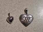 Set zilveren hartvormige halsketting hangers, Gebruikt, Ophalen of Verzenden, Hart, Zilver