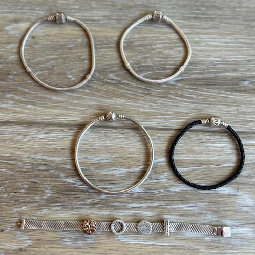 Prachtig zilveren Pandora armbanden, uitstekende staat, Handtassen en Accessoires, Armbanden, Zo goed als nieuw, Ophalen