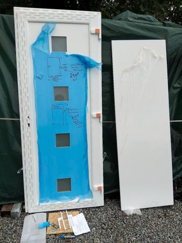 Porte pvc Neuf complet serrure 5 points beschikbaar voor biedingen