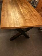 Houten tafel, Ophalen