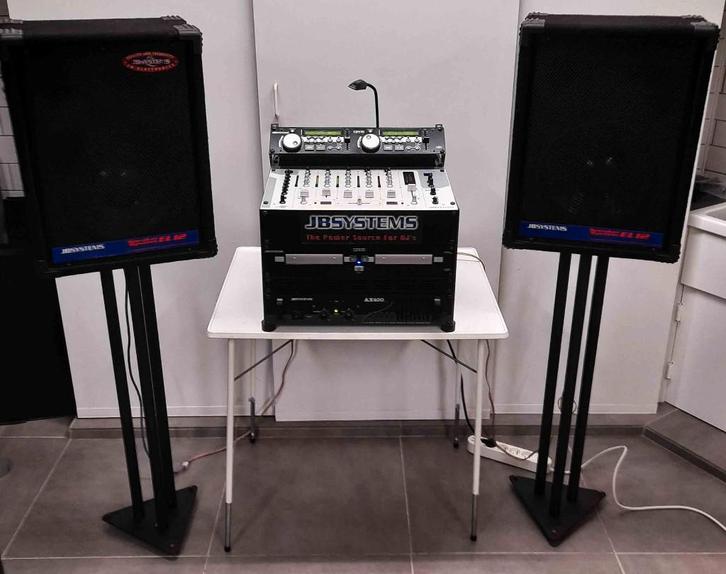 Discobar voor 450€ of alles apart te koop/beluisteren, Muziek en Instrumenten, Dj-sets en Draaitafels, Zo goed als nieuw, Dj-set