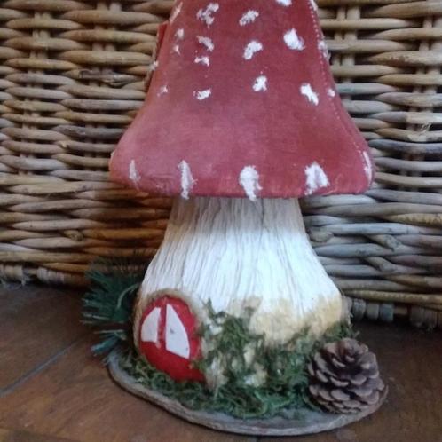 Grote Oude vintage paddenstoel. Papier-mâche,fluweel, Antiek en Kunst, Curiosa en Brocante, Verzenden