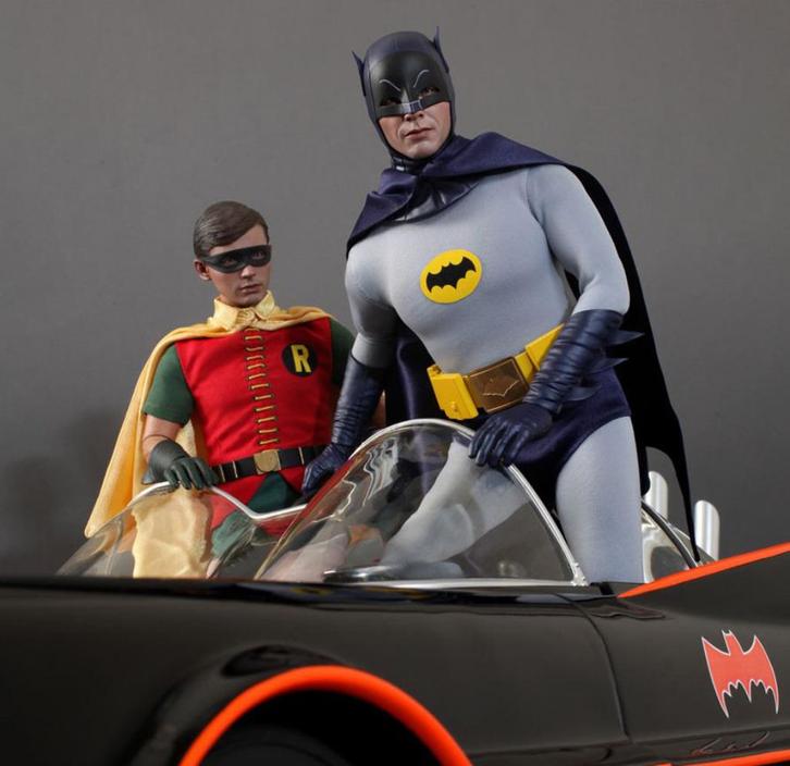 Hot Toys - Batman et Robin (1966), Verzamelen, Film en Tv, Nieuw, Film, Actiefiguur of Pop, Ophalen of Verzenden