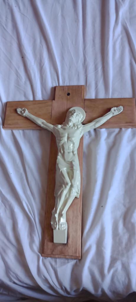 Crucifix bois métal 40x50x5, Antiquités & Art, Antiquités | Objets religieux, Enlèvement ou Envoi