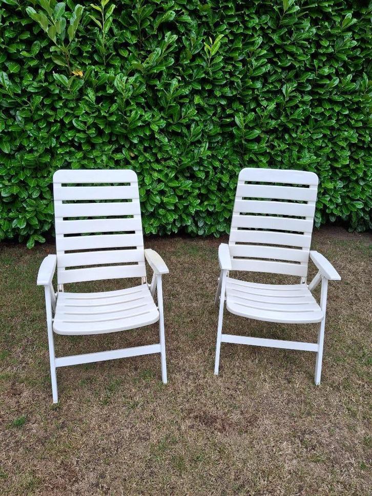Set van 2 witte Kettler tuinstoelen met voetenbankje, Tuin en Terras, Tuinstoelen, Gebruikt, Overige materialen, Inklapbaar, Verstelbaar