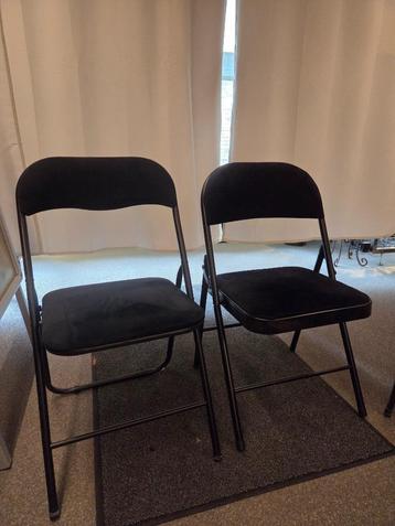 klapstoelen beschikbaar voor biedingen