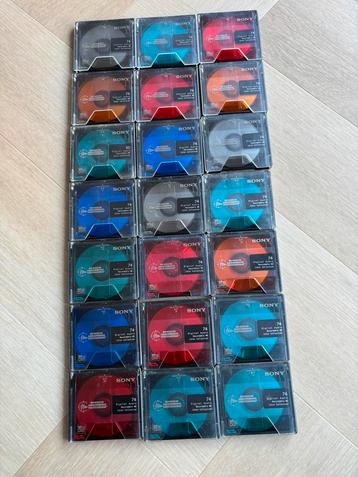 SONY Minidiscs Color 21 stuks 74 minuten beschikbaar voor biedingen