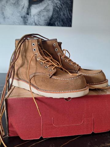 Red wings olive green zo goed als nieuw  maat 42 beschikbaar voor biedingen