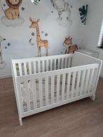 Babykamer nieuwe staat met meegroeibed, Kinderen en Baby's, Ophalen, Zo goed als nieuw