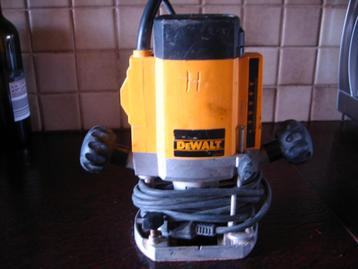 bovenfrees DEWALT dw615