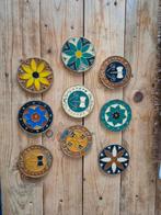 Lot de 9 anciens sous-verres en métal., Ophalen of Verzenden