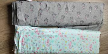 Koopje lot tricot meisjes stof beschikbaar voor biedingen