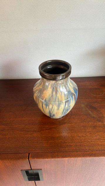 Vintage aardewerk vaas ‘Losson’ beschikbaar voor biedingen