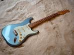 Fender Stratocaster Vintera 60s IBM, Muziek en Instrumenten, Snaarinstrumenten | Gitaren | Elektrisch, Ophalen, Zo goed als nieuw