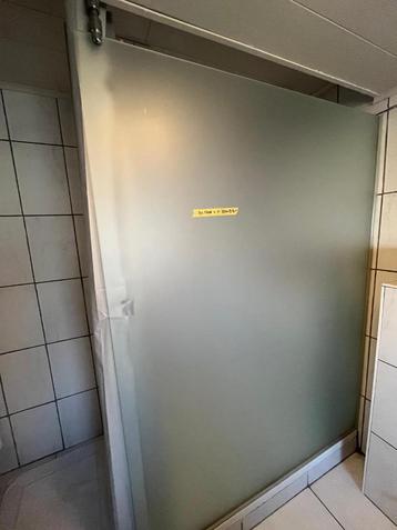 Inloop douche 140 cm x 90 cm beschikbaar voor biedingen