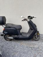 Scotter NIU sport, Fietsen en Brommers, Ophalen, Gebruikt, Klasse B (45 km/u), NIU