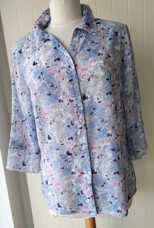 Zeer mooie "DAMART" blouse Maat 46/48, Kleding | Dames, Blouses en Tunieken, Zo goed als nieuw, Maat 46/48 (XL) of groter, Blauw