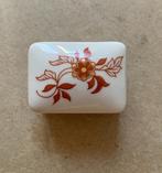 snuisterijendoosje porselein, Porcelain de Paris, Antiek en Kunst, Ophalen of Verzenden