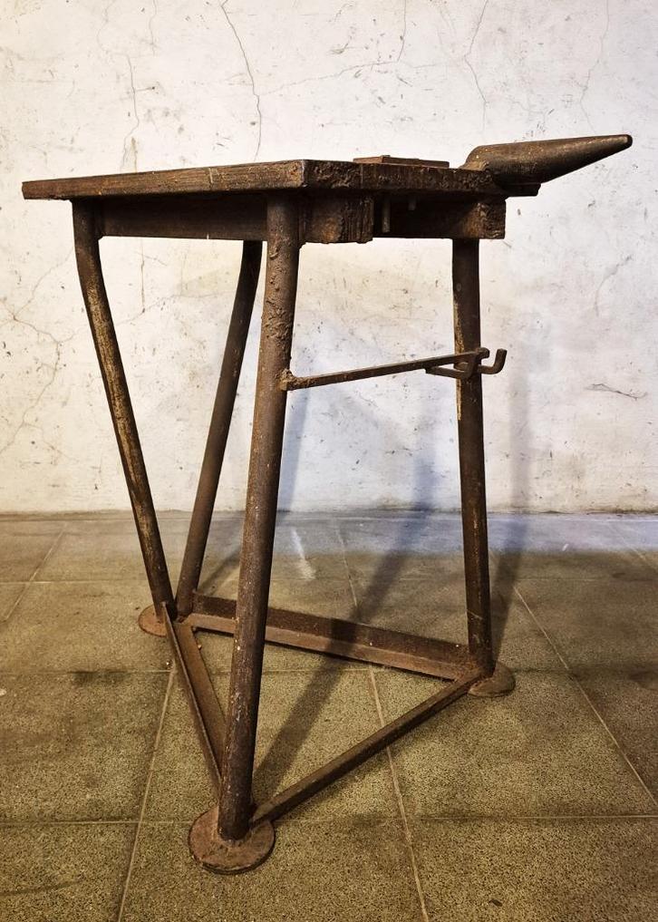 Mobiel Aambeeld werkbank Hoefsmid, Doe-het-zelf en Bouw, Werkbanken, Gebruikt, 70 tot 120 cm, Ophalen