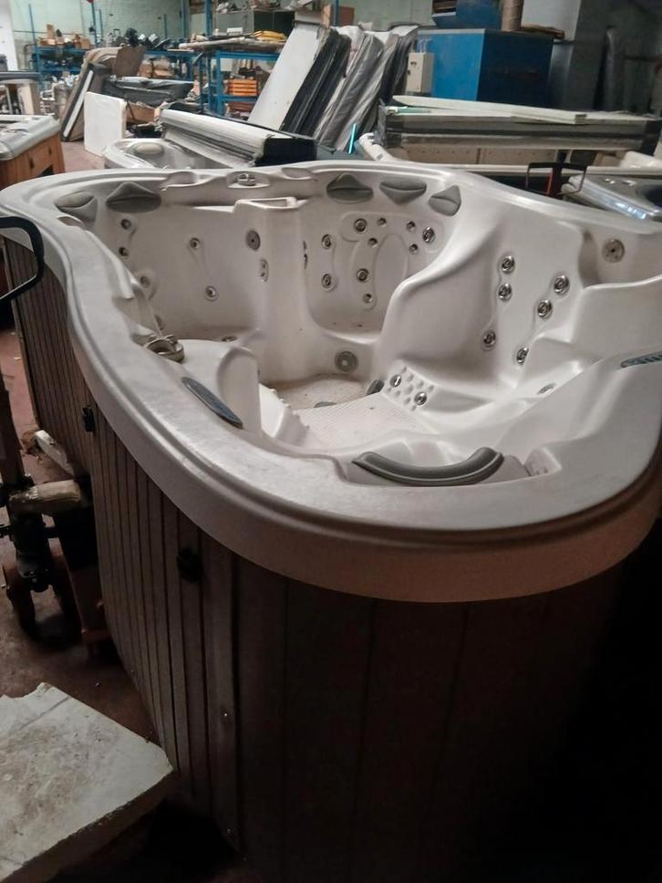 Ja, Tuin en Terras, Bubbelbaden en Hottubs, Zo goed als nieuw, Ophalen of Verzenden