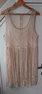 Prachtig feest jurkje bezet met kraaltjes large., Vêtements | Femmes, Habits de circonstance, New Look, Enlèvement ou Envoi, Comme neuf