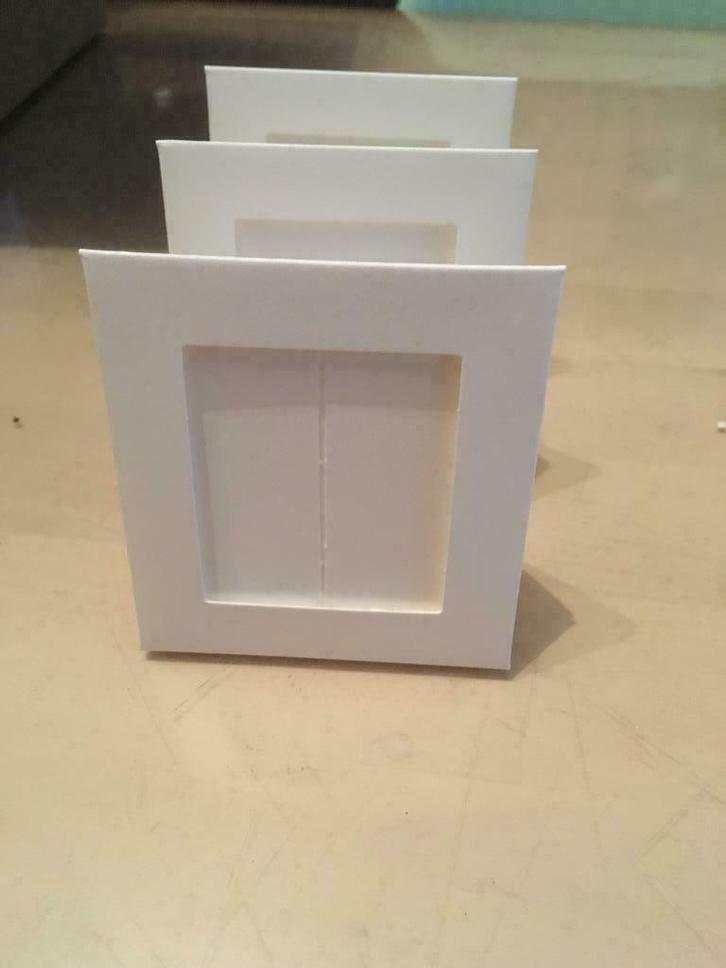 Leuke witte vensterdoosjes UITVERKOOP, Kinderen en Baby's, Kraamcadeaus en Geboorteborden, Nieuw, Kraamcadeau, Ophalen of Verzenden