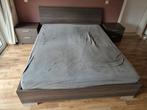 Bed inclusief nachtkastjes, lattenbodem en matras, Ophalen