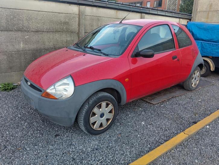 Ford ka, Auto's, Ford, Particulier, Ka, Benzine, Euro 4, Stadsauto, 3 deurs, Handgeschakeld, Rood, Ophalen