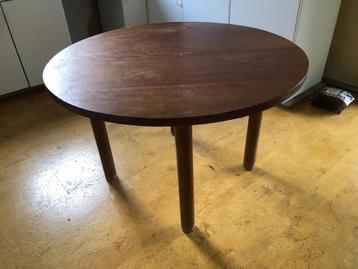 Tafel beschikbaar voor biedingen