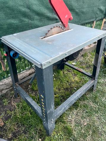 Scie table 150€  beschikbaar voor biedingen