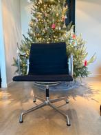 Eames ea108 by vitra, Enlèvement, Comme neuf