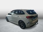 Mercedes-Benz B-Klasse 180 AMG LINE + PANORAMISCH DAK + MULT, Auto's, Gebruikt, 4 cilinders, 700 kg, Wit